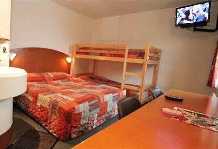 Quick Palace Lyon Saint-priest Otel